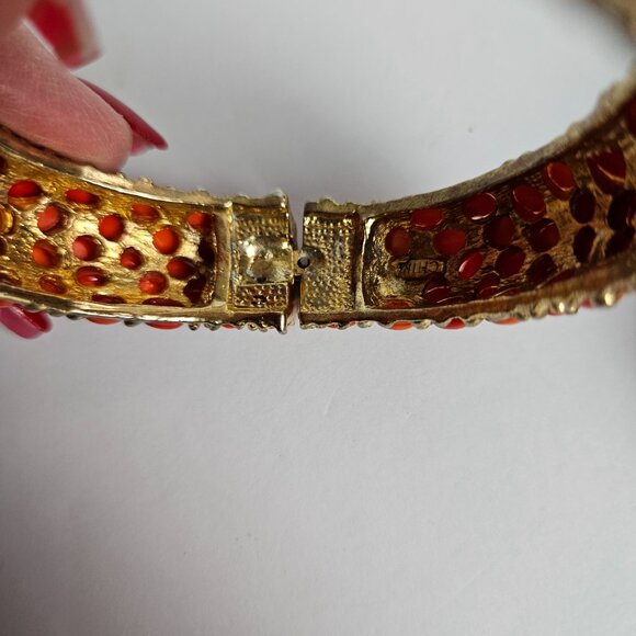 Kenneth Jay Lane Style Coral Red Orange Cabochon Hinged Heavy Bangle Bracelet - Picture 16 of 16